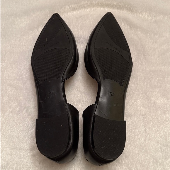 Marc Fisher Black Pointed Flats, 7.5 - Picture 7 of 10